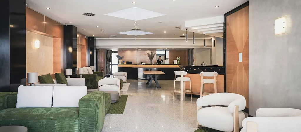 hall lounge hotel junior rimini 3 stelle